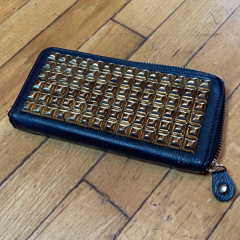 Under One Sky Studded Black / Gold Grunge Wallet
